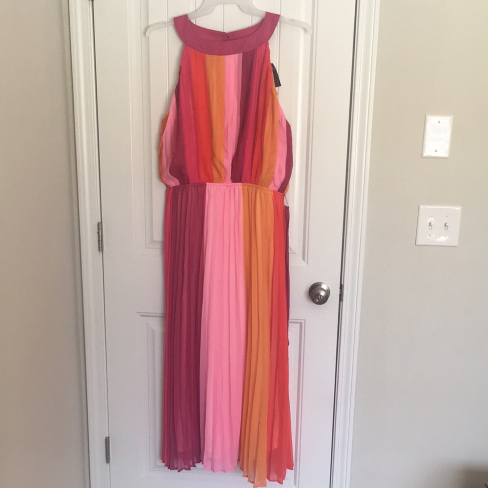 Plus size 14, color block pleated dress